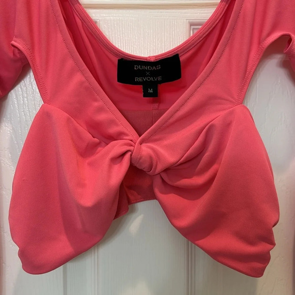 Dundas x Revolve Elowen Cropped Top in Hot Pink Size Medium - Picture 6 of 10